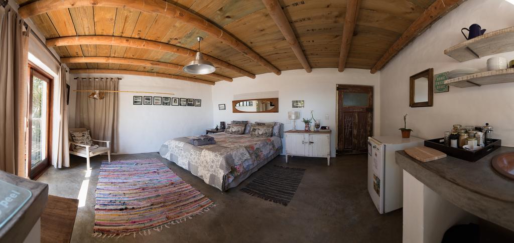 Stone Cottage Self-Catering Apartments เพลตเตนเบิร์กเบย์ ภายนอก รูปภาพ