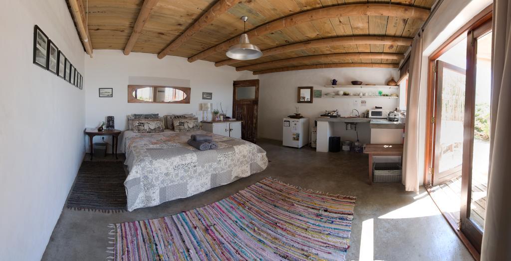 Stone Cottage Self-Catering Apartments เพลตเตนเบิร์กเบย์ ภายนอก รูปภาพ
