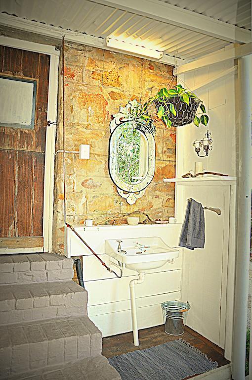 Stone Cottage Self-Catering Apartments เพลตเตนเบิร์กเบย์ ภายนอก รูปภาพ