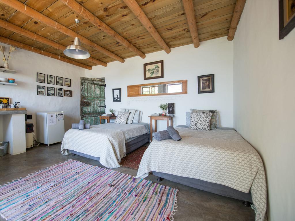 Stone Cottage Self-Catering Apartments เพลตเตนเบิร์กเบย์ ภายนอก รูปภาพ